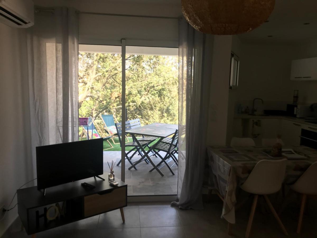 Les Jardins De Saint Pancrace Lägenhet Corte  Exteriör bild